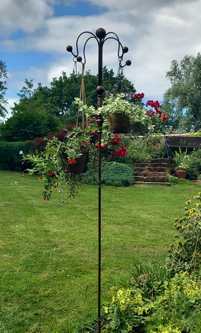 Tall Garden Hanger Summer